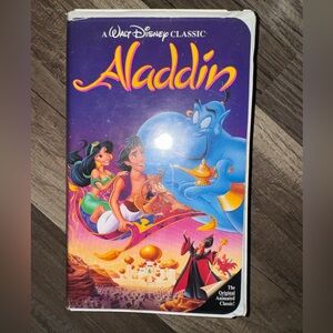 A Walt Disney CLASSIC Aladdin VHS